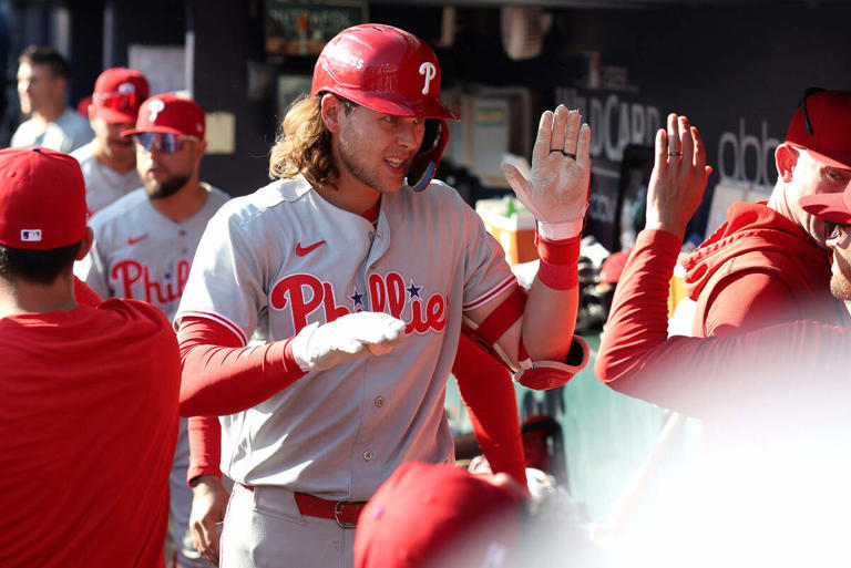 Former WSU star Alec Bohm saves Phillies season with clutch 10th-inning ...