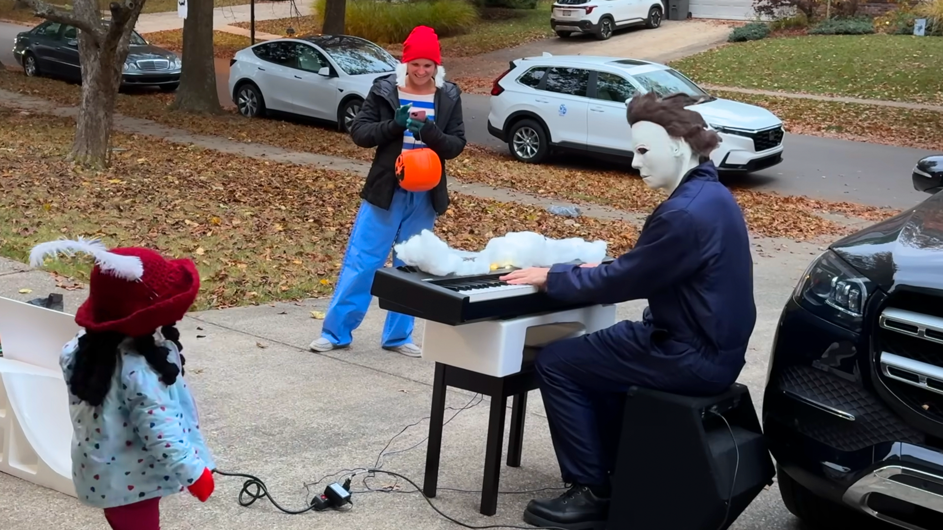Watch Michael Myers create a spooky serenade