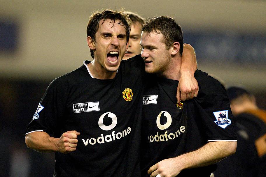 Gary Neville (left) is a Premier League icon. | IMAGO/Geoff Martin