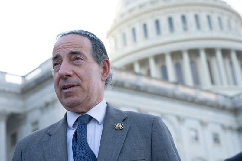 Democratic lawmakers seek probe of US government ads featuring Trump
