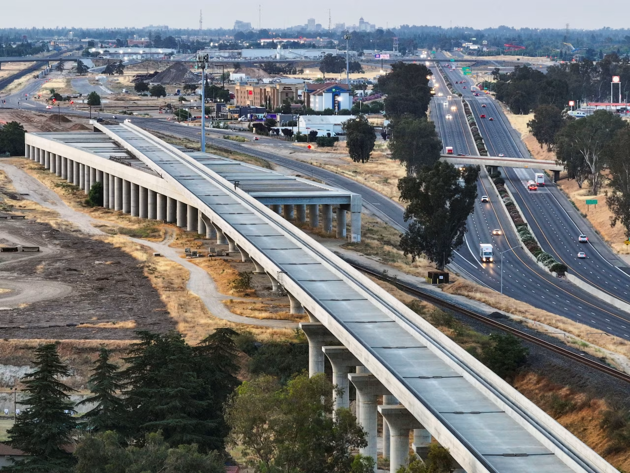 California high-speed rail’s 2033 schedule faces risk after most ...