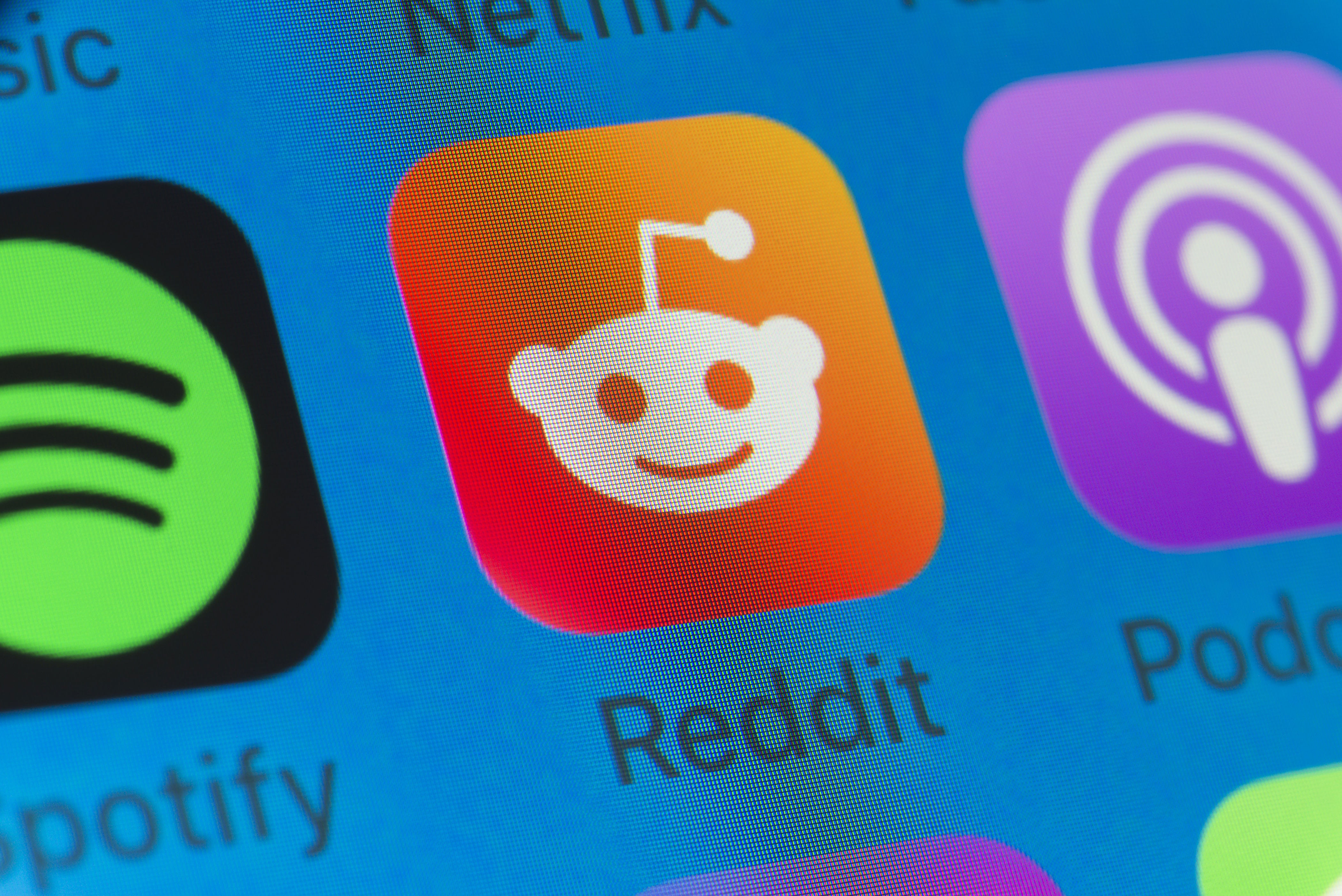 Reddit is ending RSS feeds — with no replacement. You can blame AI bots.