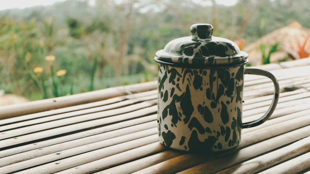31 enamelware pieces buyers collect