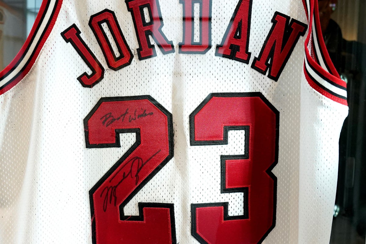 Michael Jordan record broken with huge sale of 'Last Dance' jersey