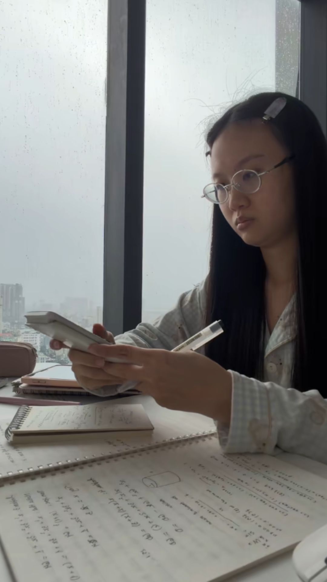 A college student’s 5 AM routine for a productive morning