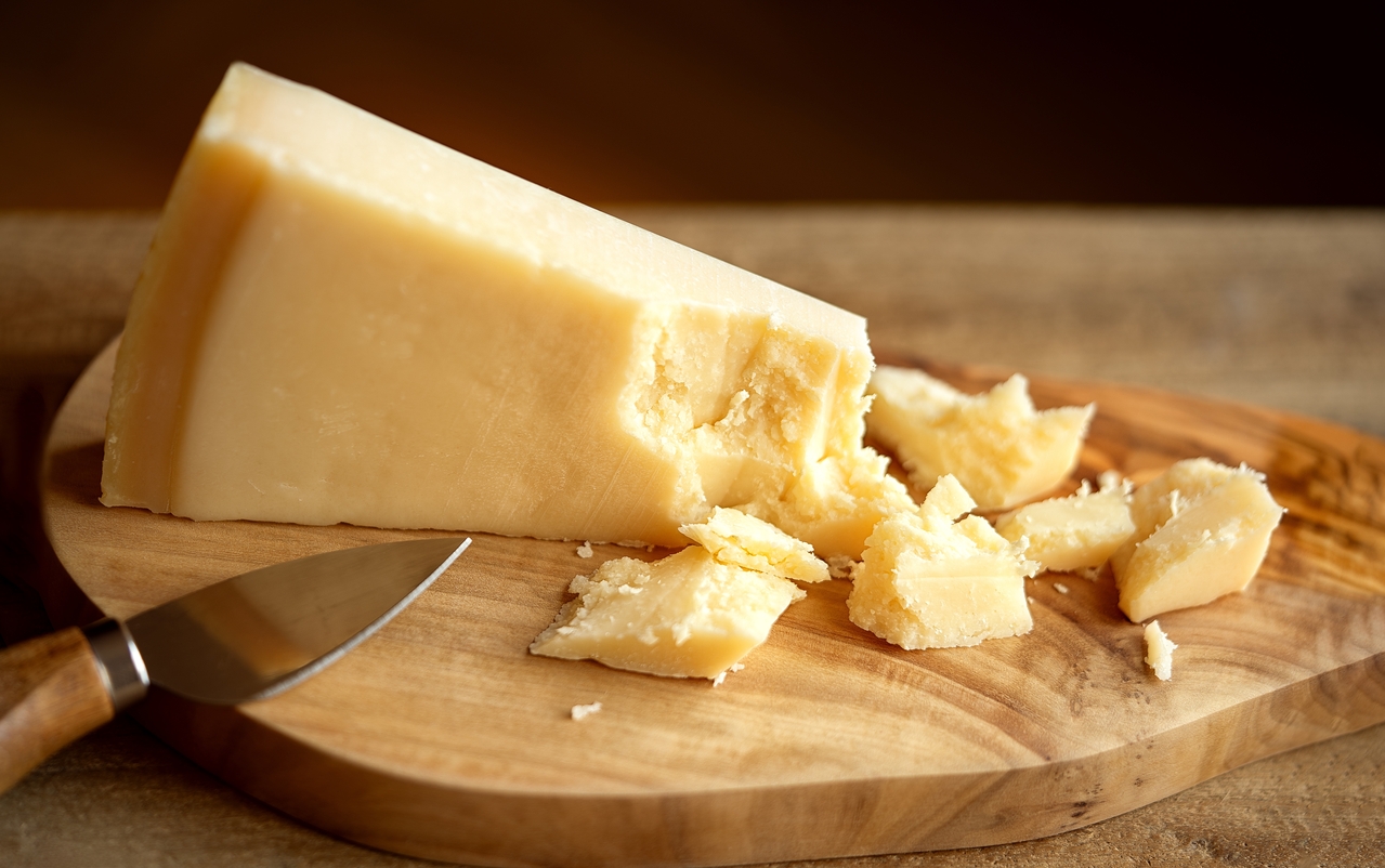 Tous les parmesans ne sont pas du vrai « parmigiano » : voici les 3 ...