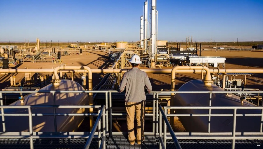 BP reported to have explored acquisition of Devon assets before backing ...