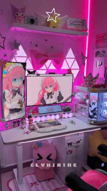 This cat ear keyboard glows and looks too cute