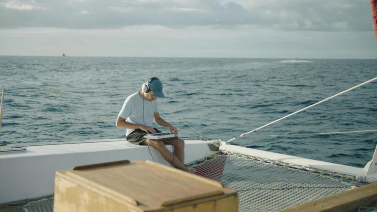 A Napoli il cinema green va in barca a vela al Pianeta Mare Film Festival