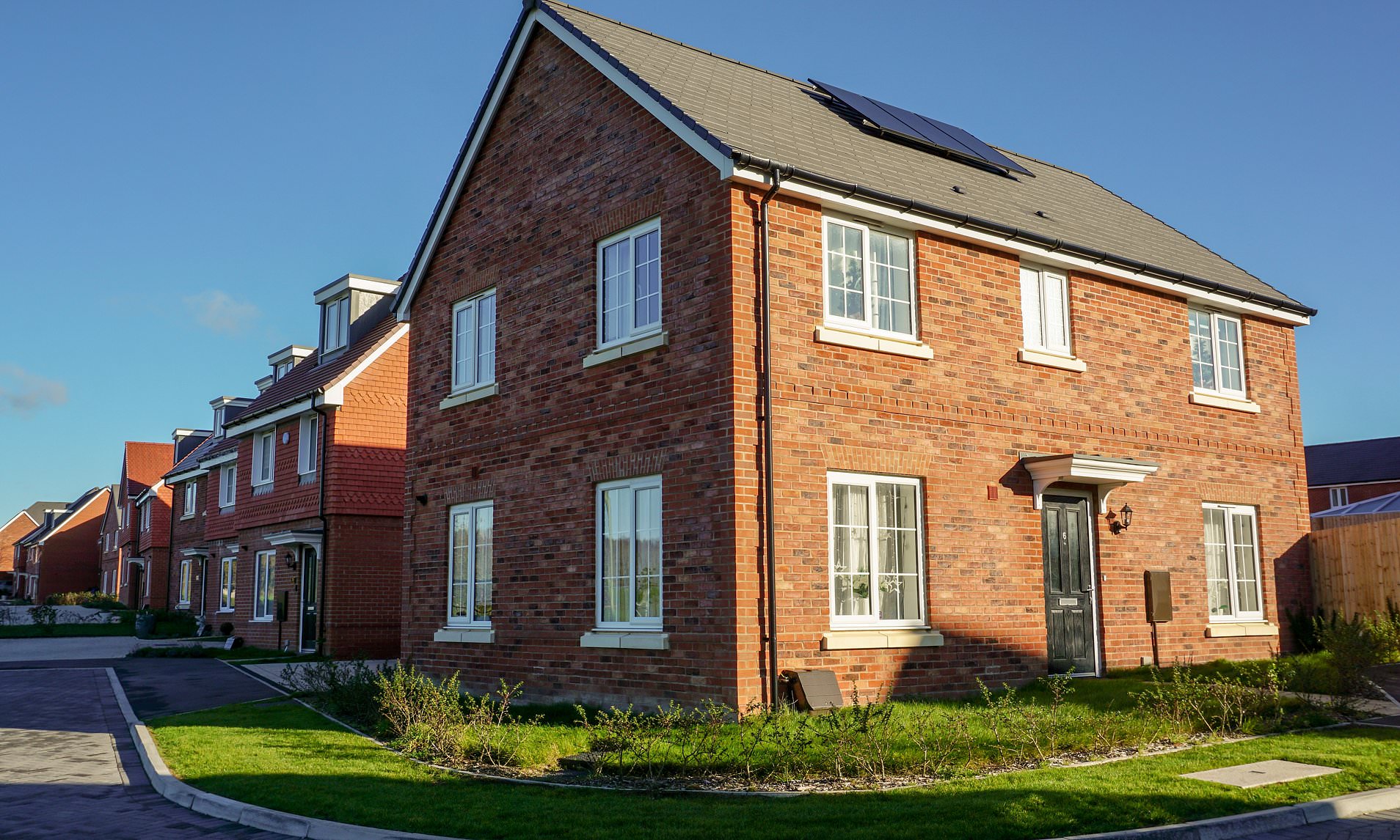 House price growth halves in September as mortgage rates rise