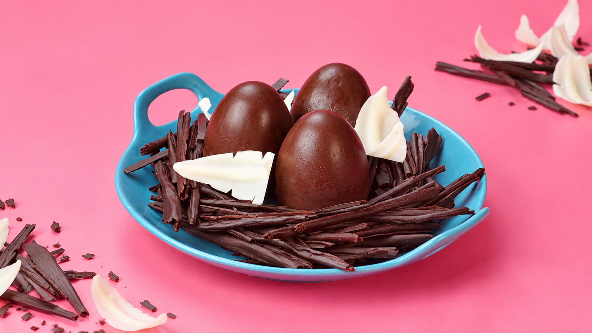 Beautiful chocolate cake decorating techniques and ideas