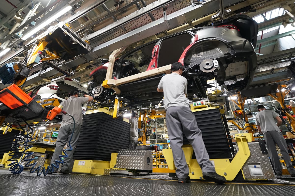 Stretched supply chains fuel renewed inflation pressure for UK ...