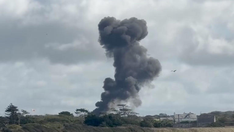 Pilots of crashed RAF jet thank emergency services as they return home