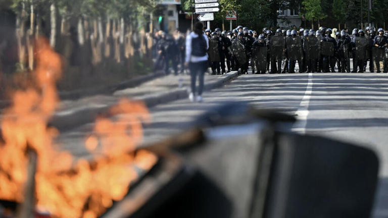 Transport suspended in some French cities as school protests continue
