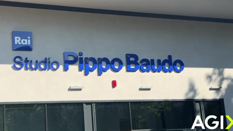 Tributo al re della TV: svelata la targa dei nuovi studi Rai per Pippo ...