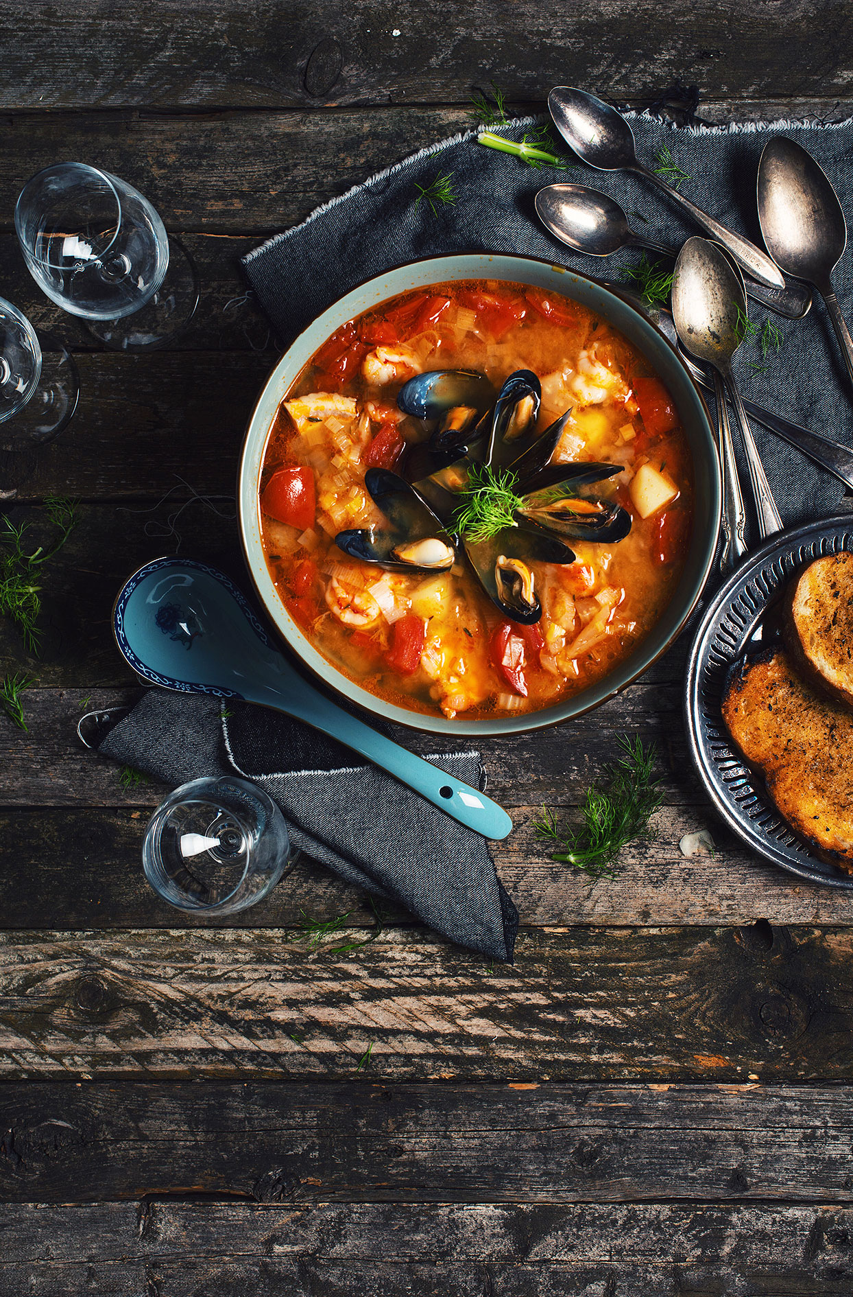 10 plats de poisson et de fruits de mer des soupes aux sandwichs