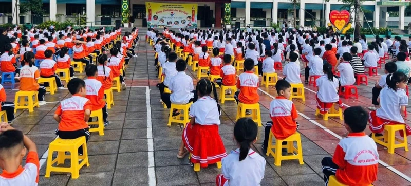 Cô giáo chủ nhiệm bị tạm đình chỉ vì phản ánh đánh học sinh