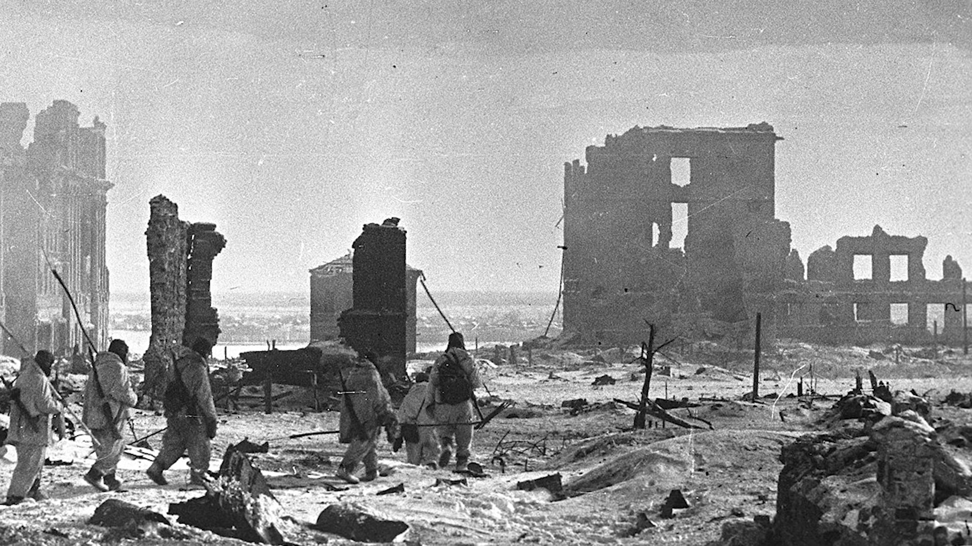 400,000 Nazis were surrounded in this Russian city and none of them ...