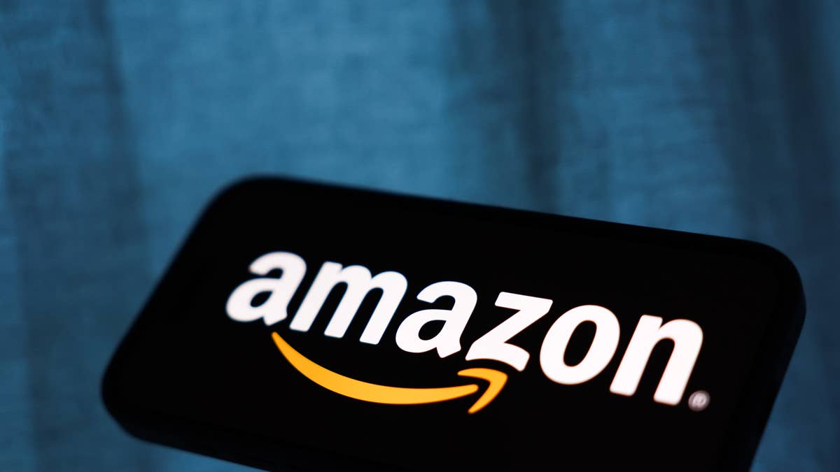 Amazon sells a stylish $27 over-the-toilet storage rack with 3 shelves ...