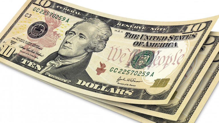 5 stocks under $10 to buy now for immediate monthly cash flow