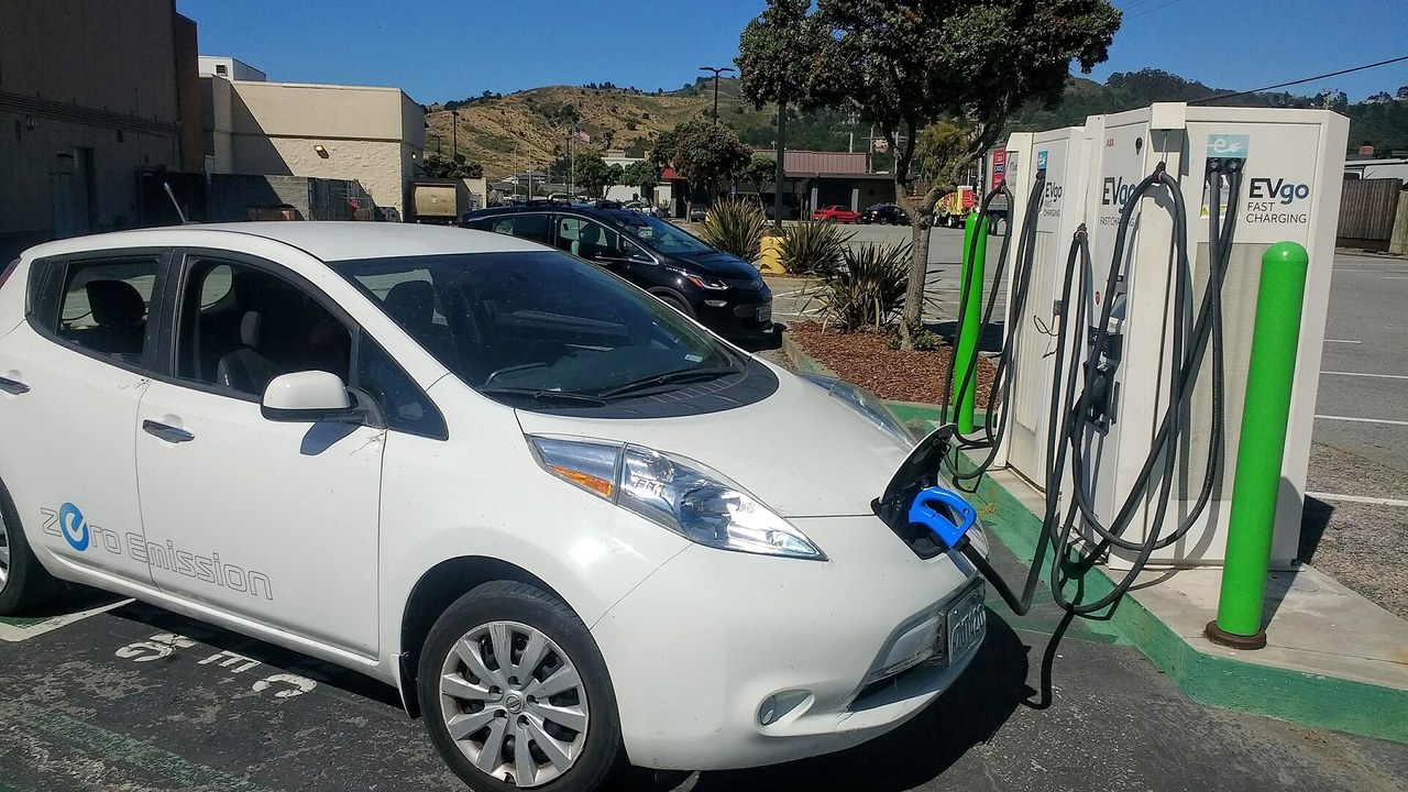 EVgo says a 750-kilowatt charger could refill the fastest EVs in about ...