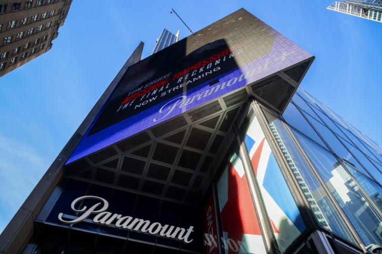 Global dealmaking cools in third quarter