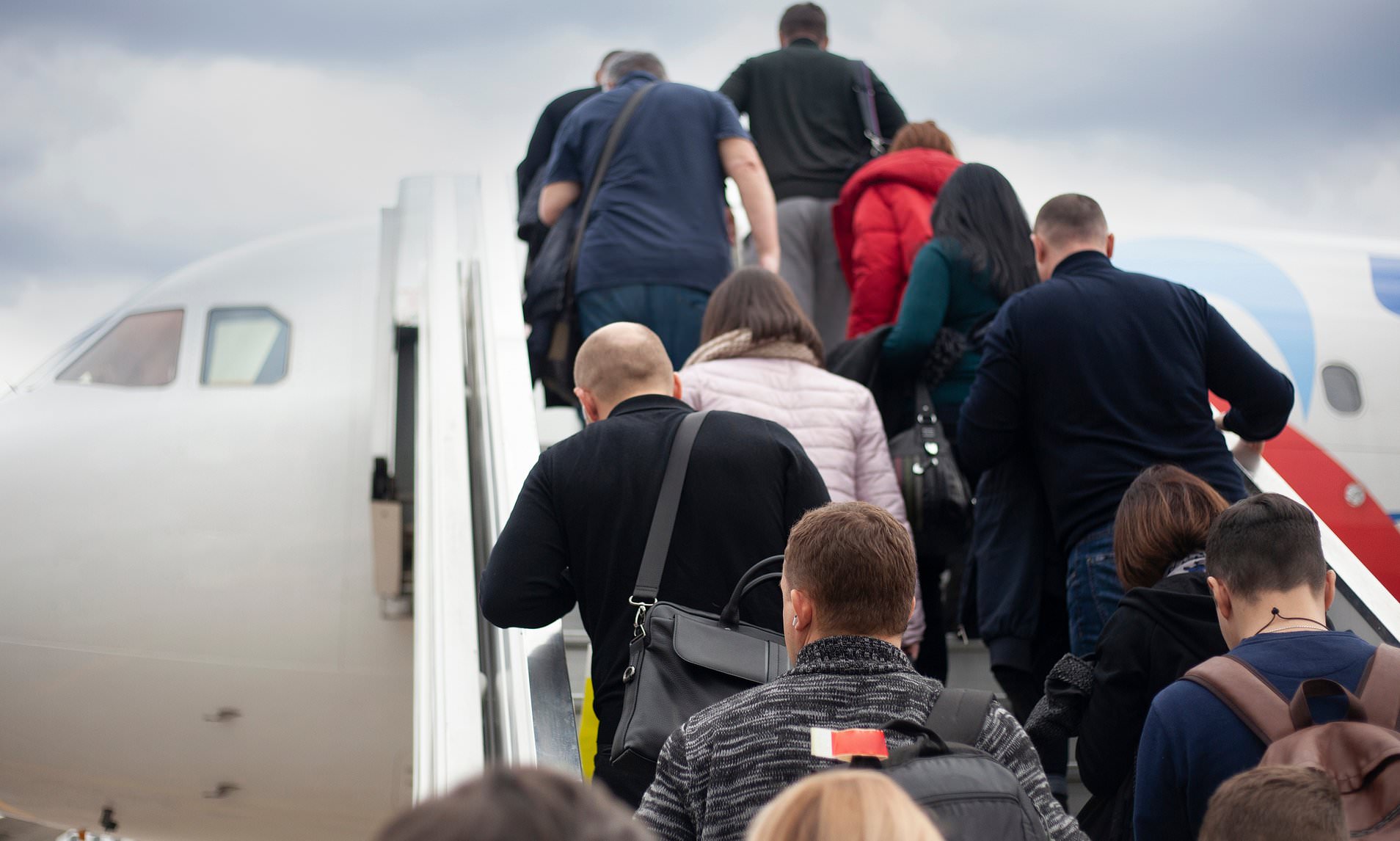 Risky 'travel Tetris' trend - booking two single flights and self ...
