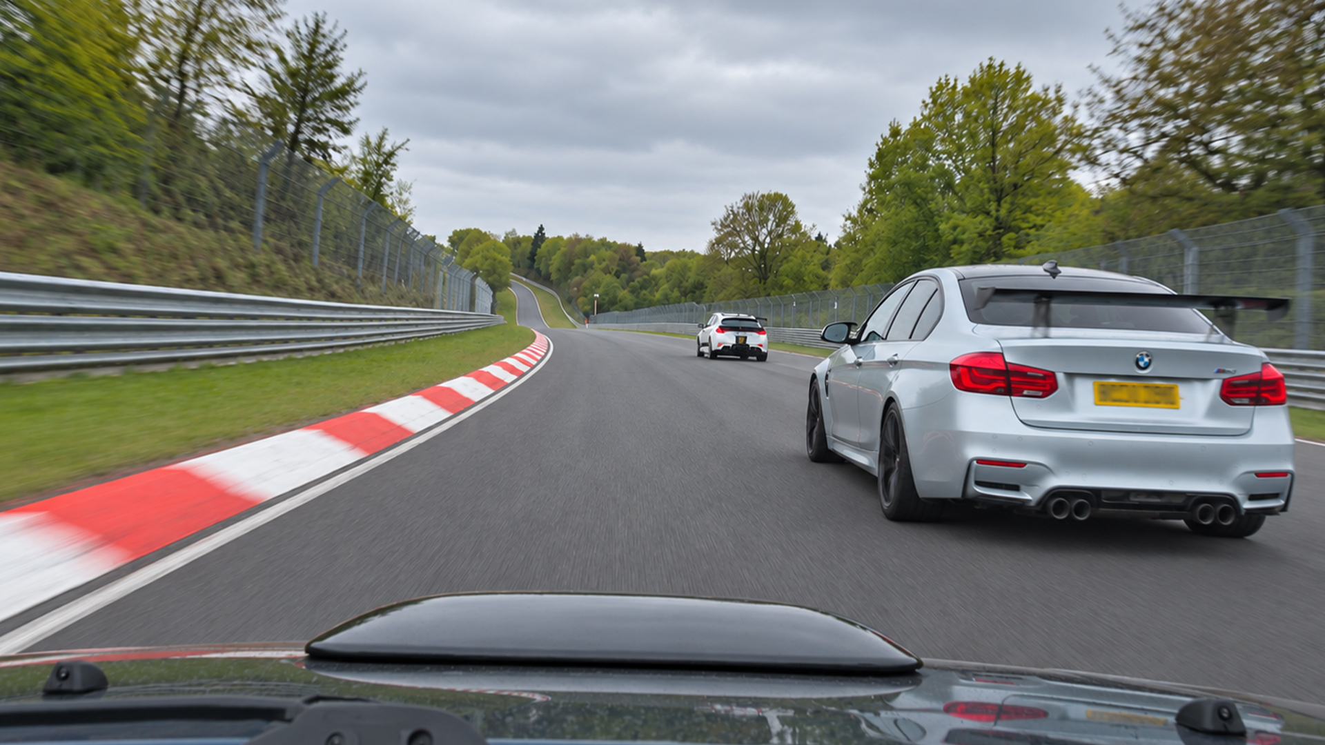 BMW M3 pushes toward traffic on the Nürburgring