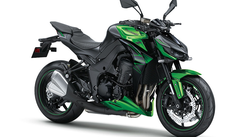 How fast was the Kawasaki Z1000? A look at its top speed & acceleration ...