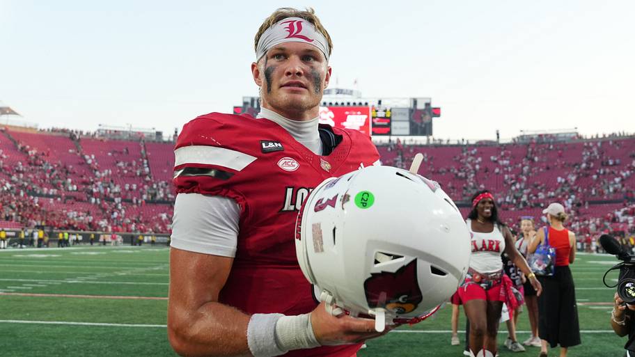 Lincoln Kienholz landing on injury report was not the news Louisville ...