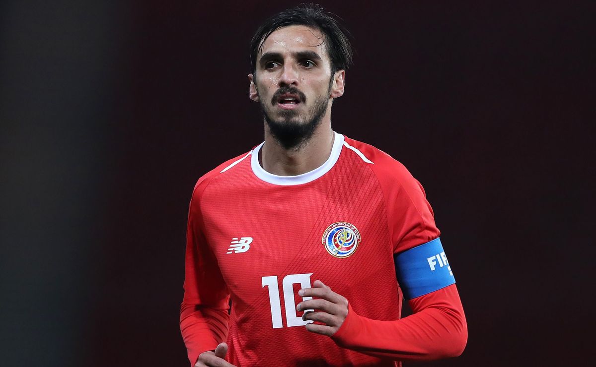 Le anotó golazo a Chile, hoy es DT y sufre drama similar a la Roja: “No ...