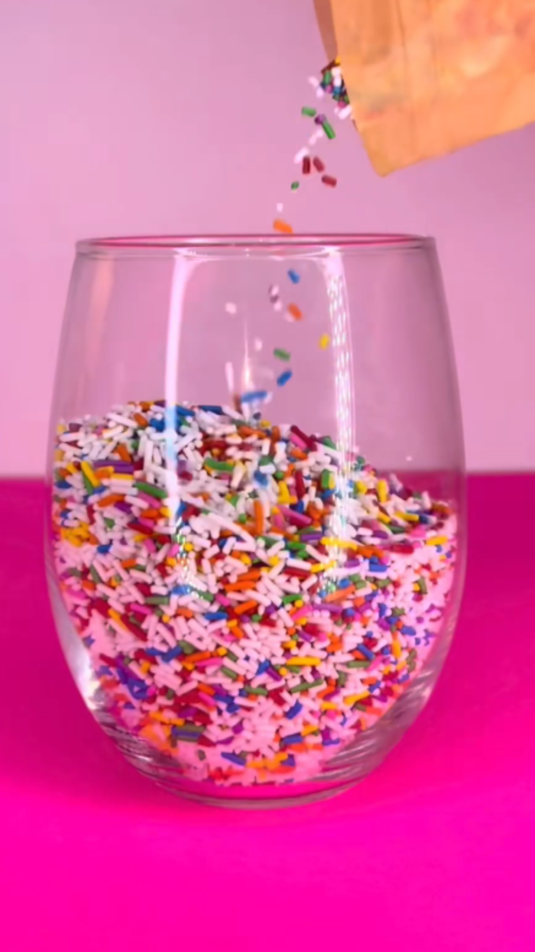 Inside the relaxing process of creating birthday cake candles