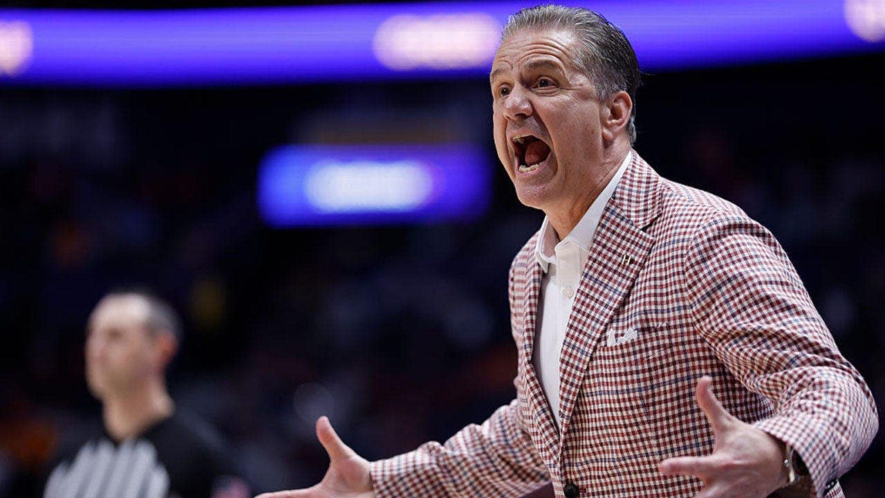John Calipari shares boneheaded message about players earning more ...