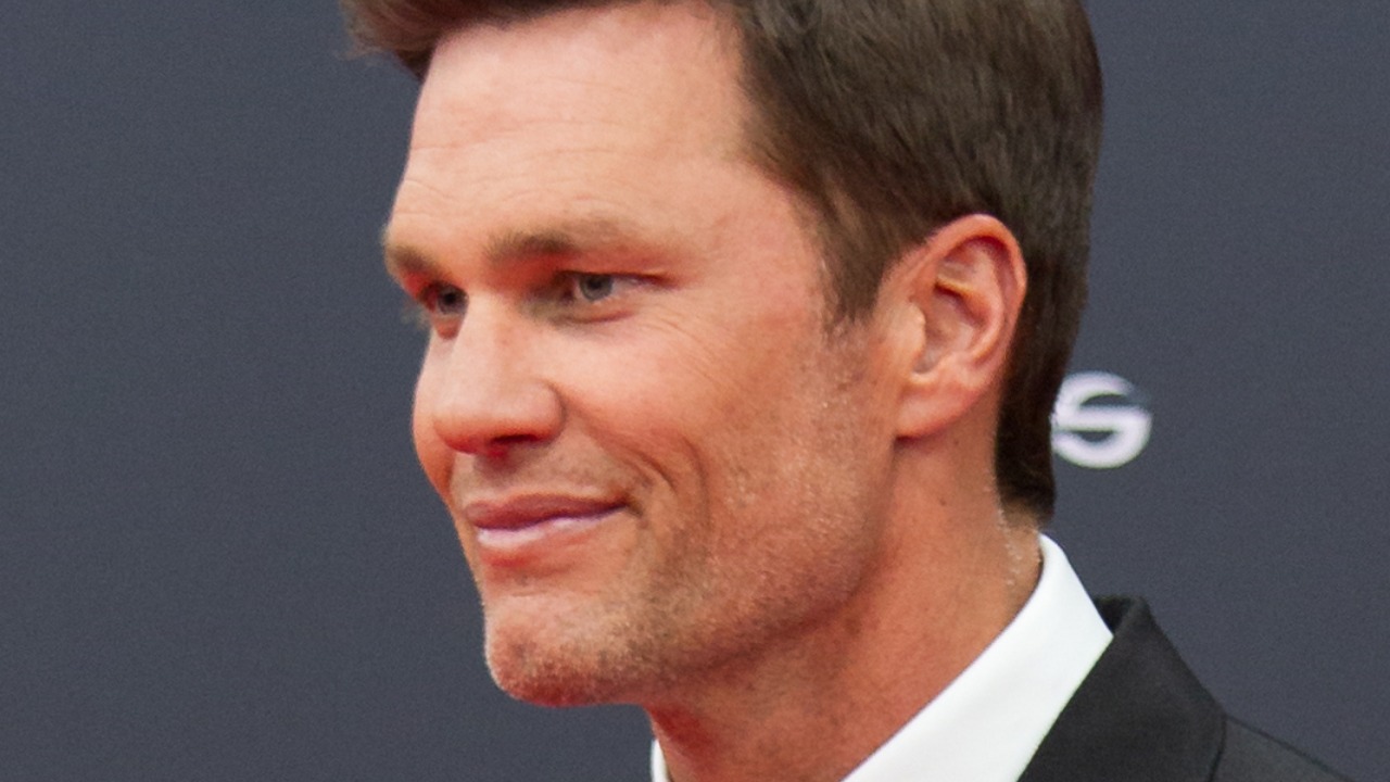 Tom Brady shared his frustrated opinion of the officiating during the ...