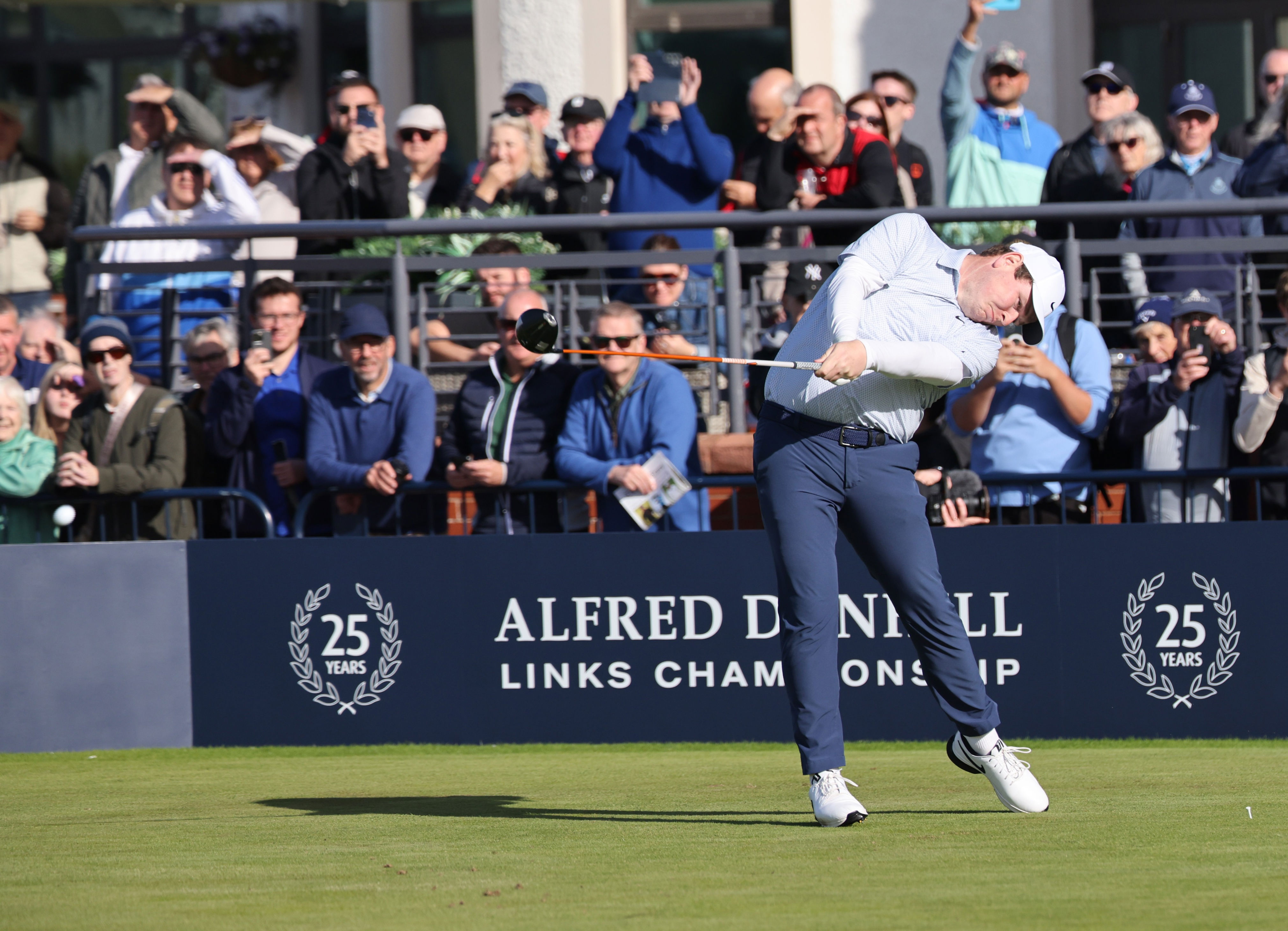 Dunhill drone irks Bob MacIntyre as Tyrrell Hatton overheats at Carnoustie
