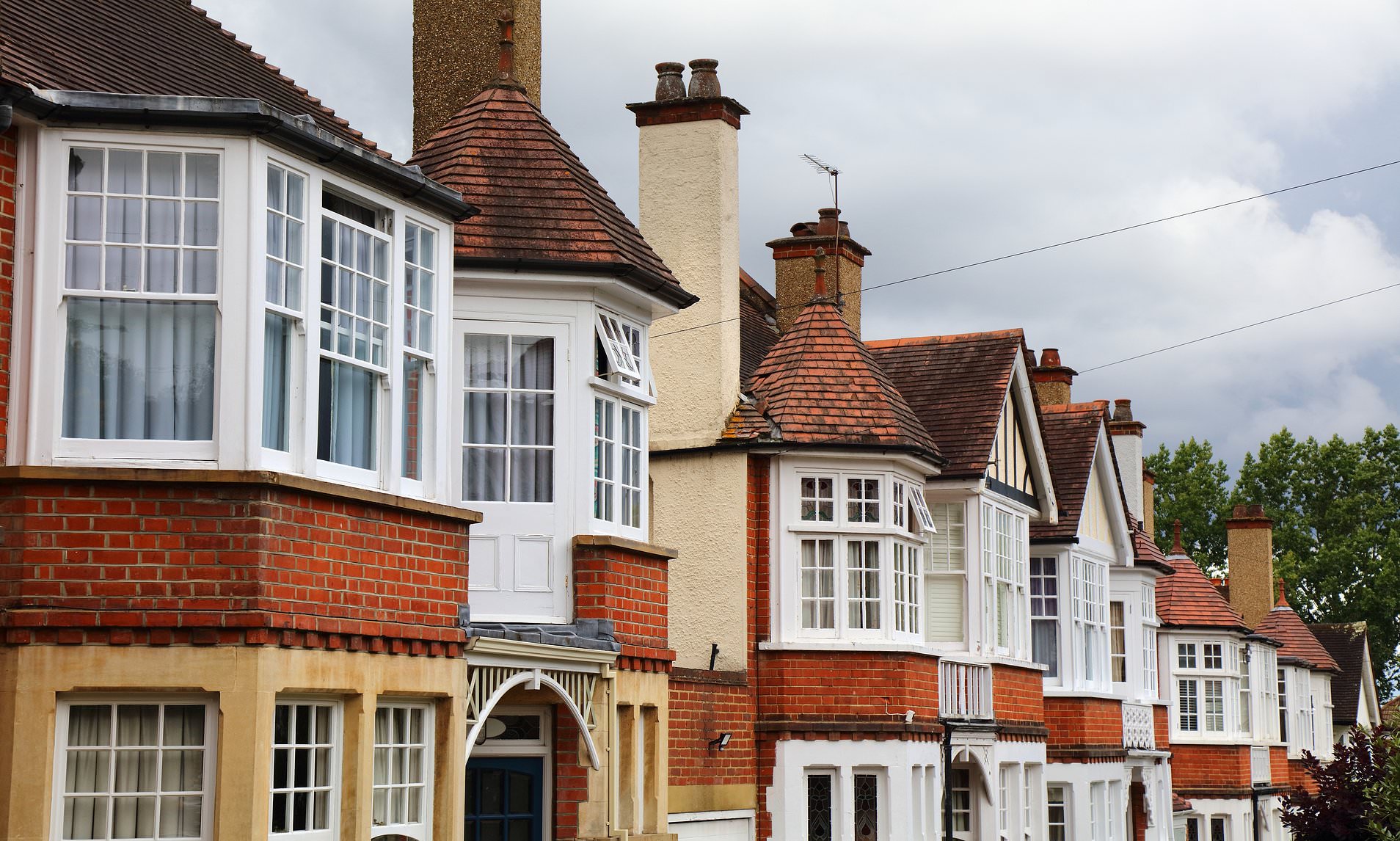 Barclays hikes mortgage rates twice in a week as more than 1,000 sub-5% ...