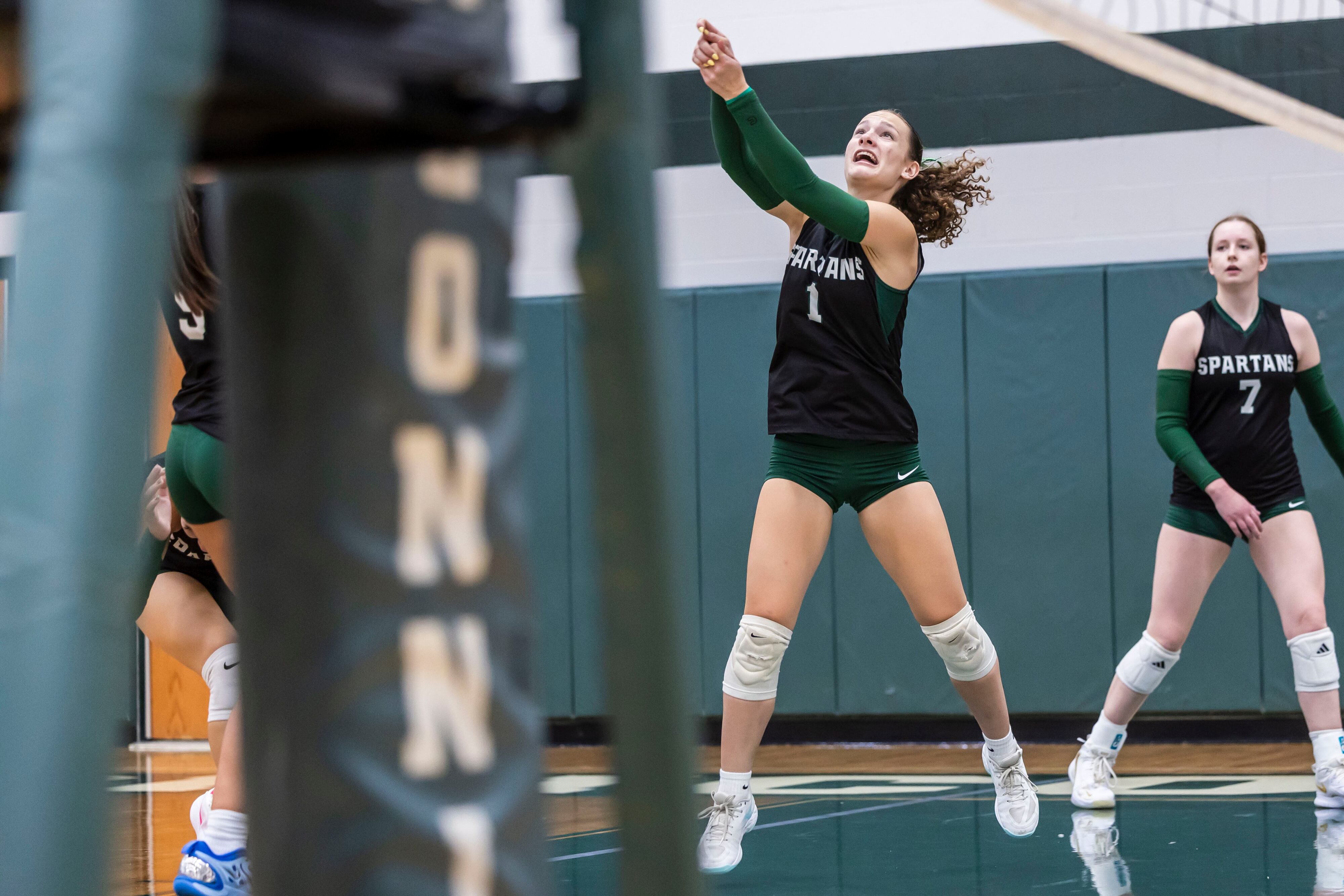 Bay County fall sports roundup: One-shoe kid hoofs it to the finish line