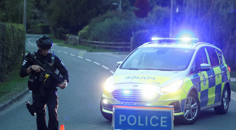Polícia britânica anuncia detenção de suspeito de preparar atos terroristas