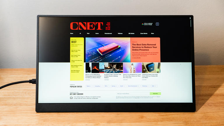 UPerfect BE173BU portable monitor review: Big, bright, sharp, fast and ...
