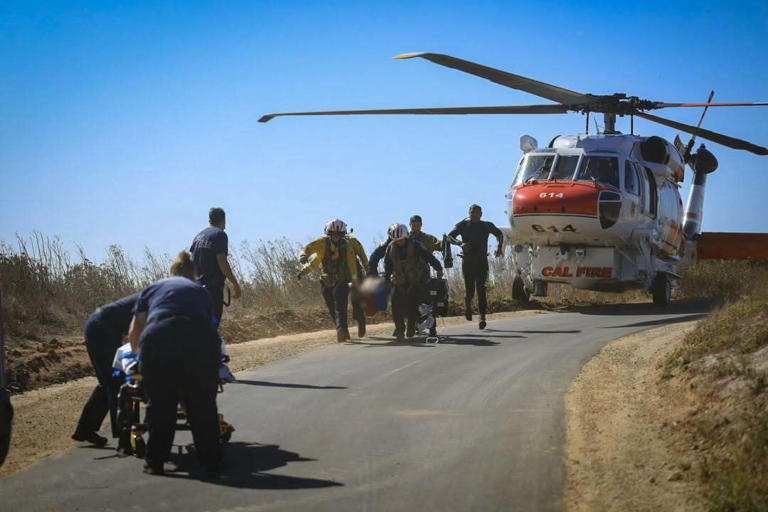 2 people rescued after falling off rocks at Panther Beach