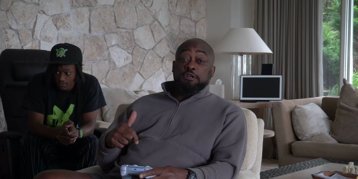 There's something beautiful behind Mike Tomlin's 'Minecraft' city