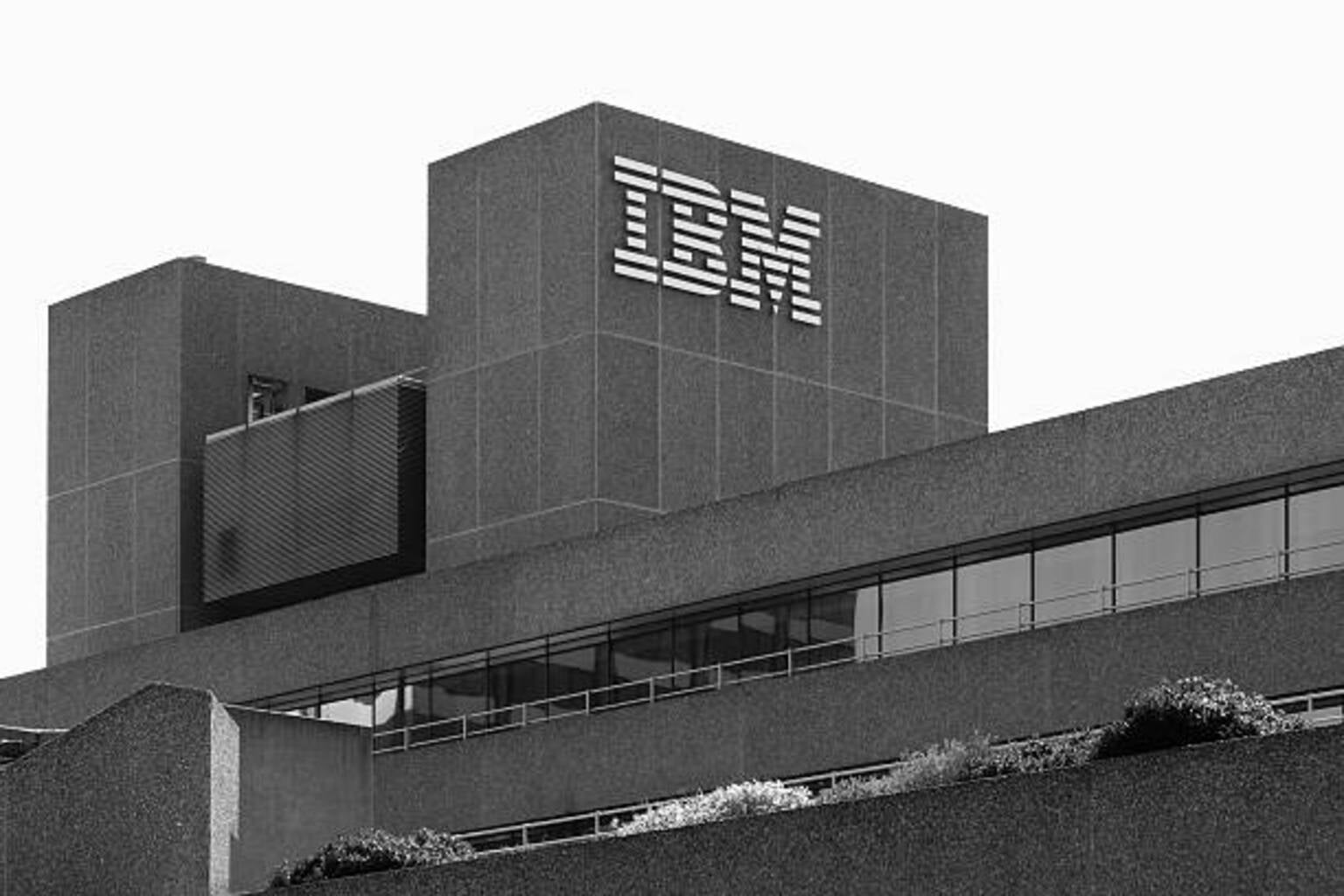 SA asks: Is IBM a buy, hold or sell right now? (Update)