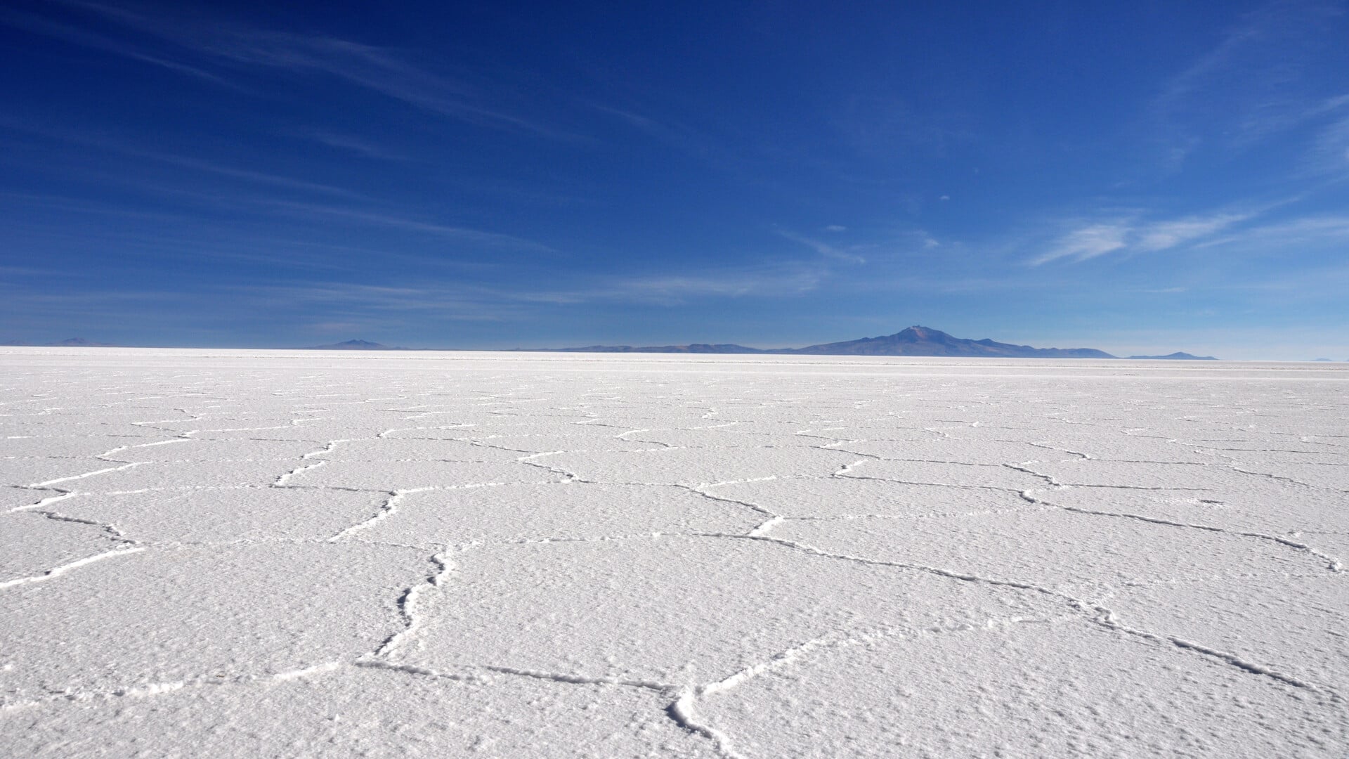 In Bolivia, the world’s largest salt desert transforms into a ...