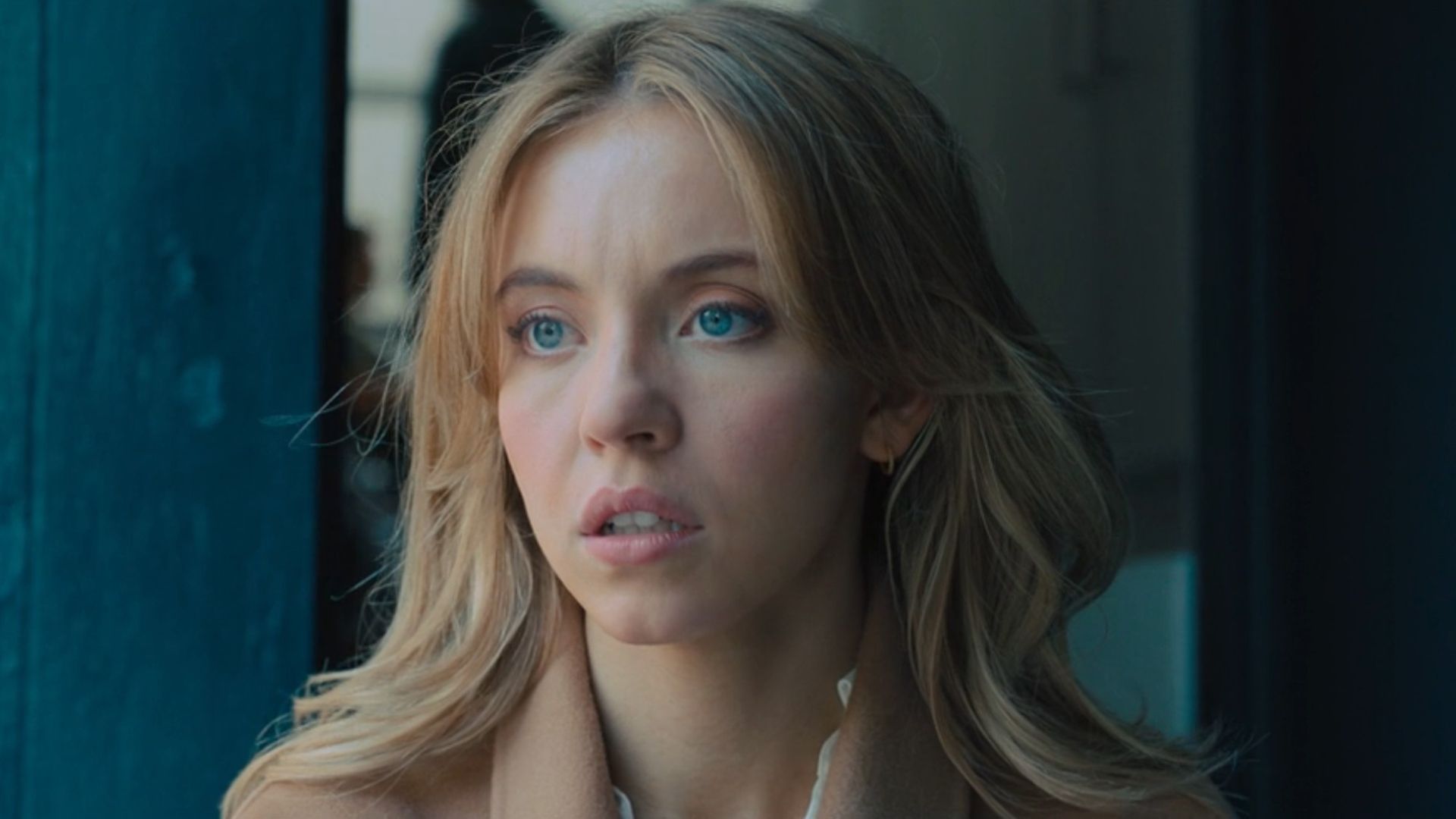 Sydney Sweeney just took shrapnel in Seth Meyers’ late night political ...