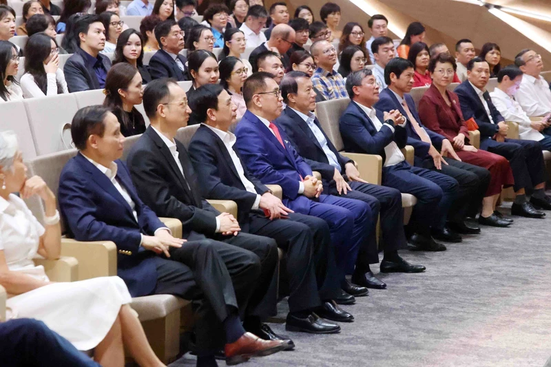 Chương trình nghệ thuật 'Hòa âm Trung-Việt': Khi âm nhạc 'xây' cầu hữu nghị