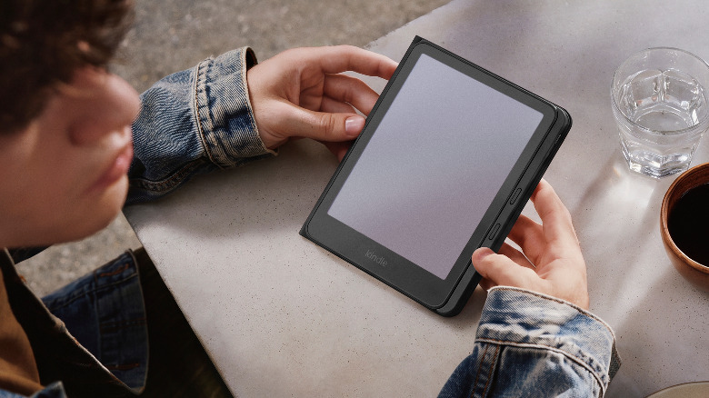 Amazon's Latest Kindle Accessories Bring Physical Buttons Back To Its ...