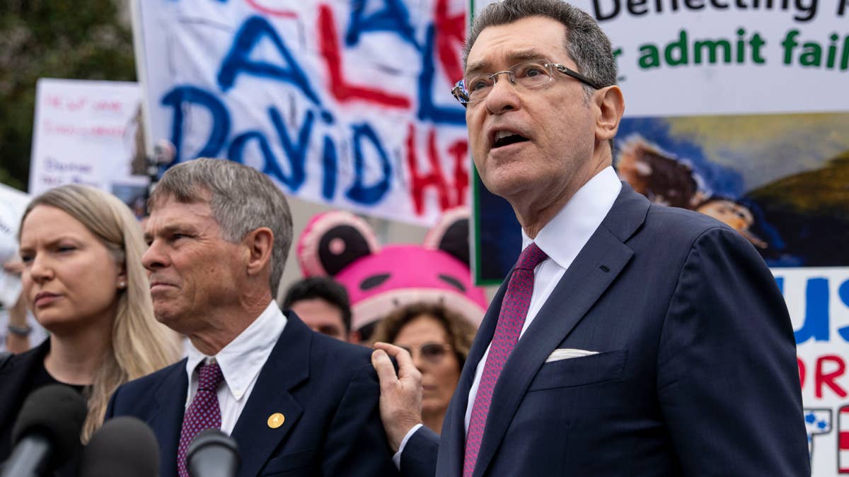 Judge permanently kills Trump DOJ’s botched reflecting pool case