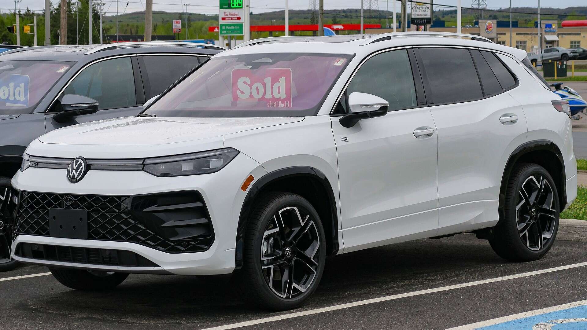 Volkswagen cut a shift on the line that builds its best-selling US ...