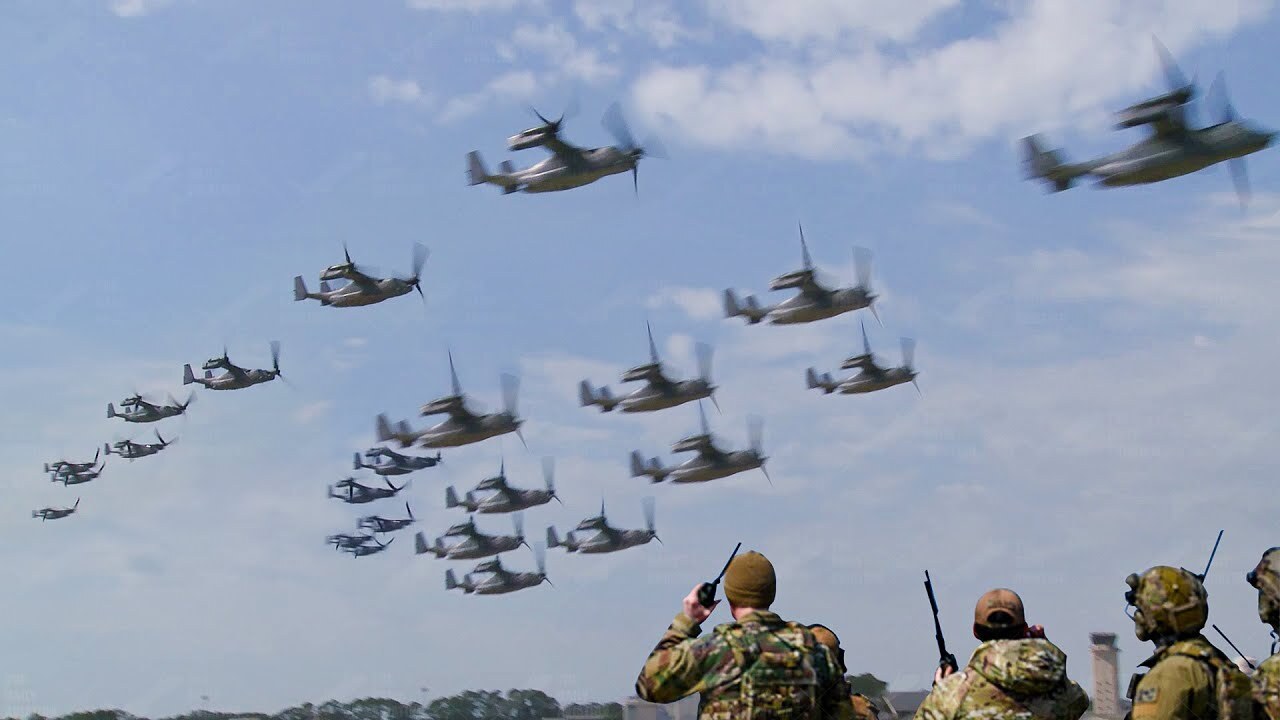 US V-22 pilots demonstrate impressive low formation flying skills
