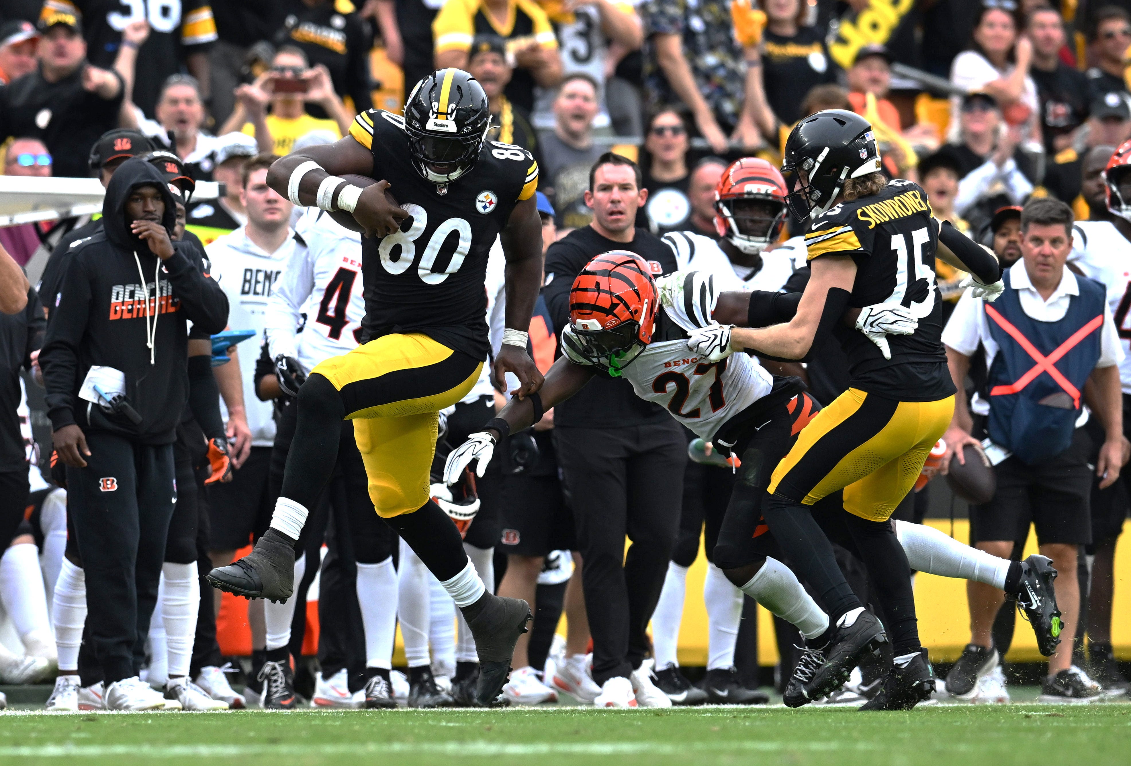 Steelers players share reaction to Darnell Washington carrying ball